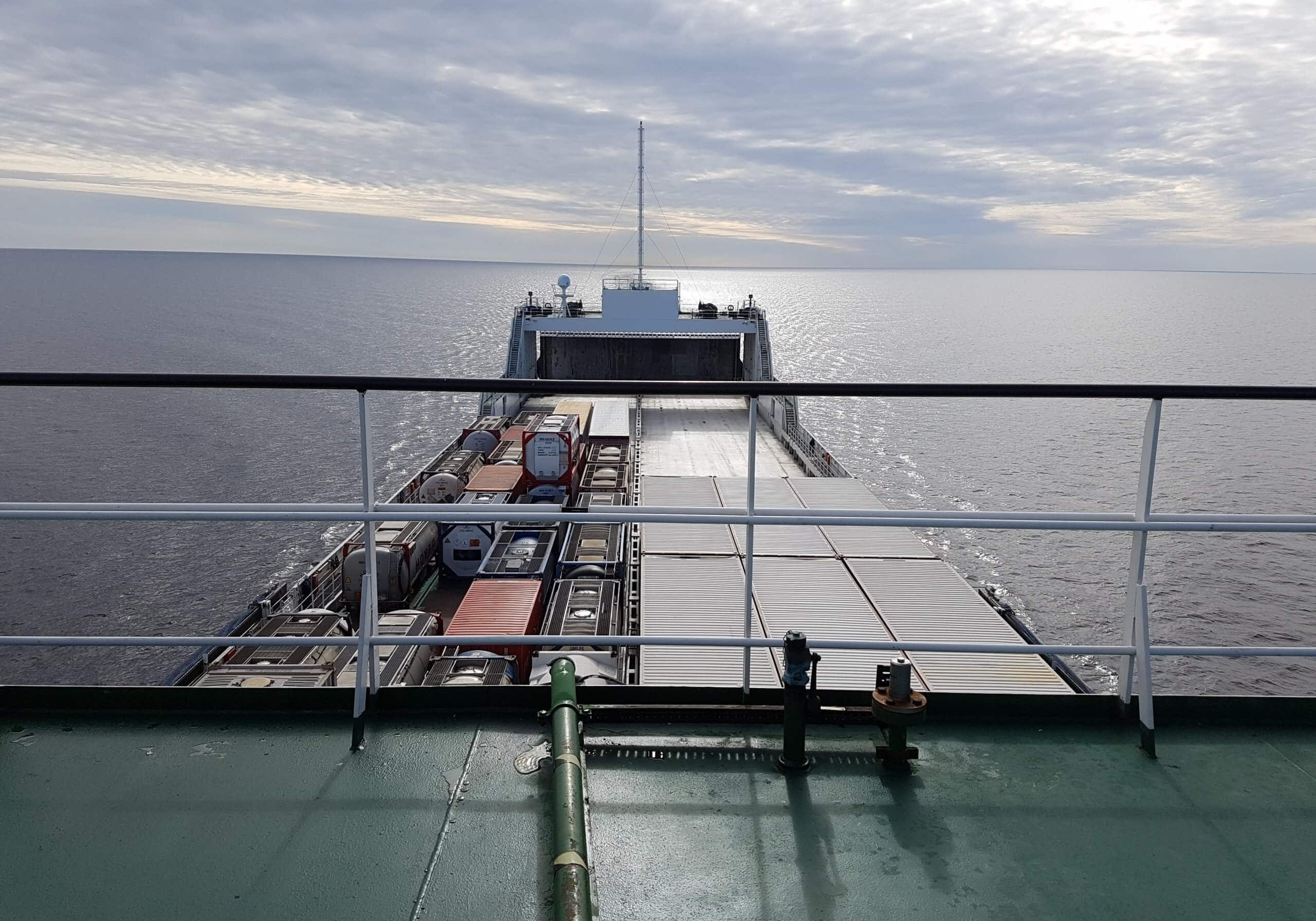 bay-boat-cargo-charge-221322-scaled-landscape-282d76a301f99f8212236ad41993a62d-rp827b6sml31 bay-boat-cargo-charge-221322-scaled-landscape-282d76a301f99f8212236ad41993a62d-rp827b6sml31